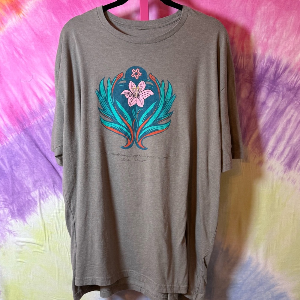 Botanical Graphic Women's Tee - Taupe 🔥